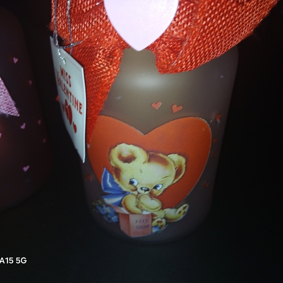 Miss Valentine 7" Milk Jugs - Picture 2 of 3